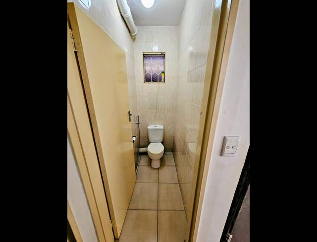 1 BEDROOM APARTMENT FOR SALE IN OVERPORT